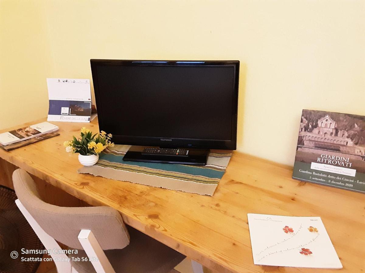 Rovere della Luna B&B Anna מראה חיצוני תמונה